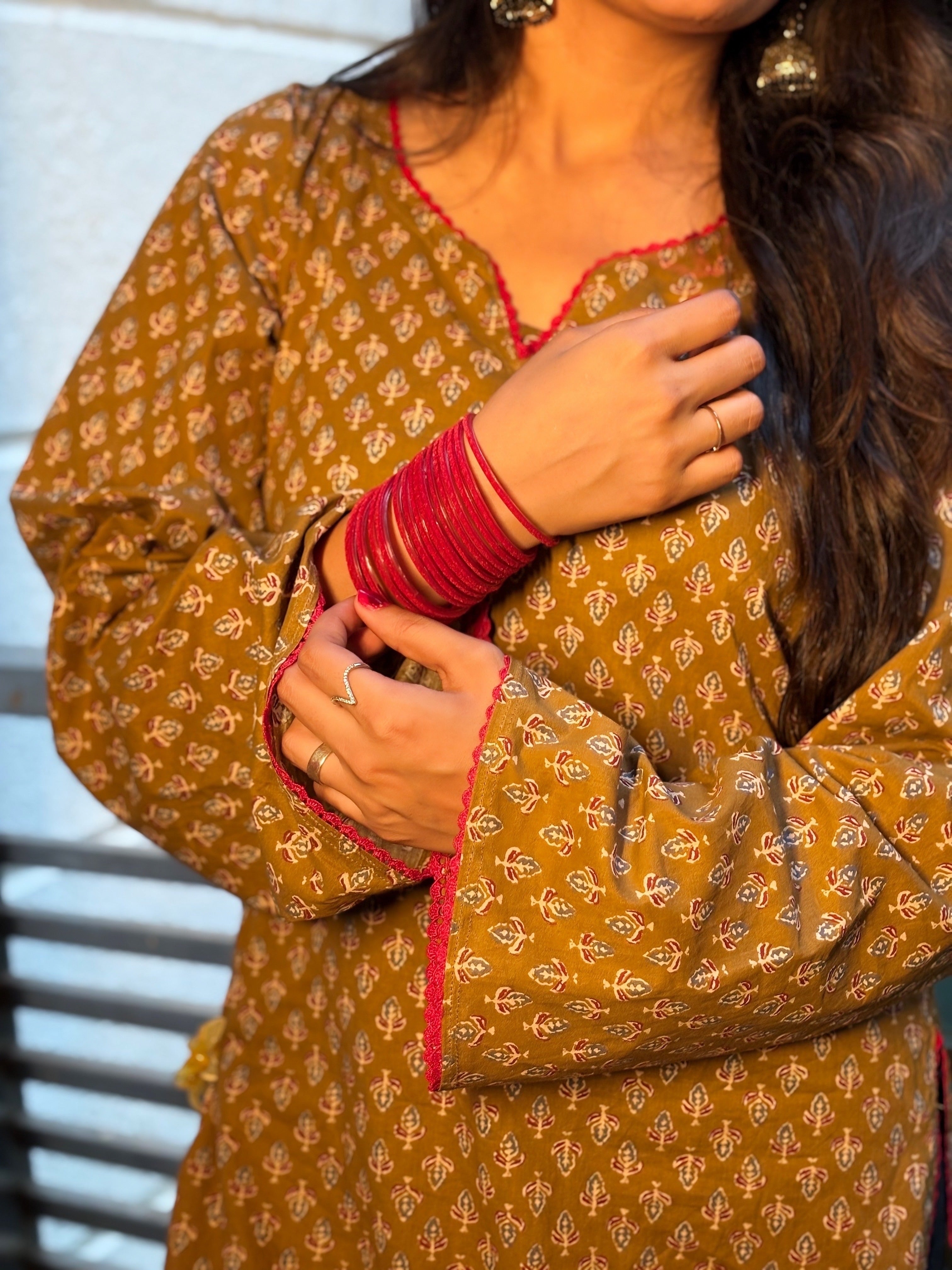 Nooré(नूरे)